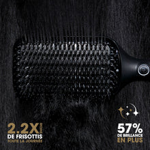 Charger l'image dans la galerie, NOUVELLE Brosse lissante professionnelle extra-large ghd Glide+ Max
